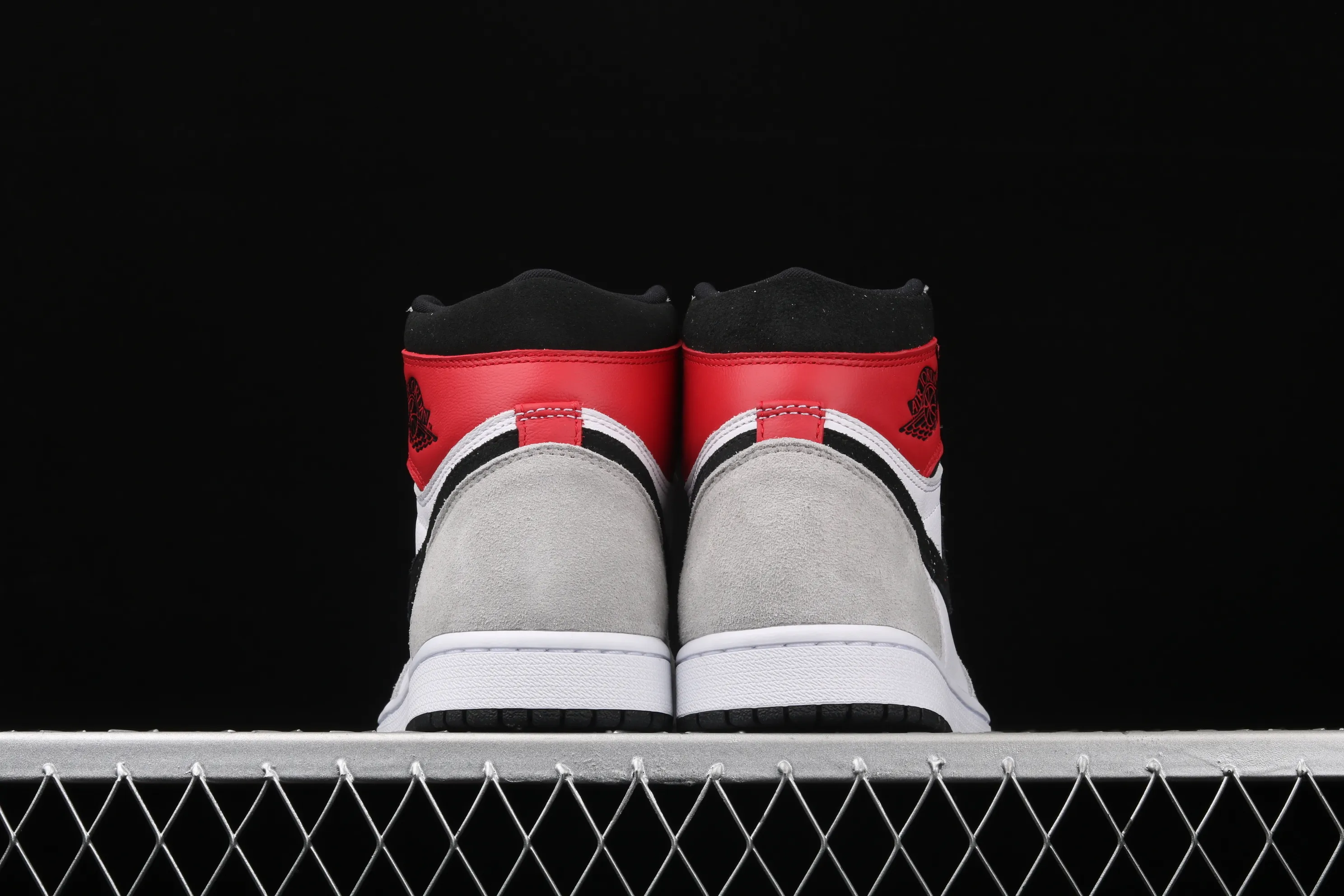 All categories Air Jordan Jordan series basketball shoes Air Jordan 1 High X version Air Jordan 1 Light Smoke Gray AJ1 Joe 1 light smoke gray 555088-126